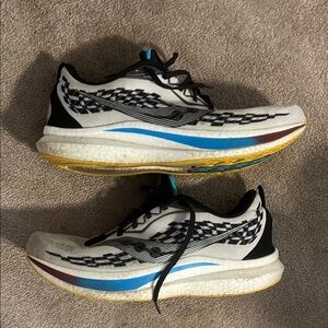 Saucony Endorphin Speed 2